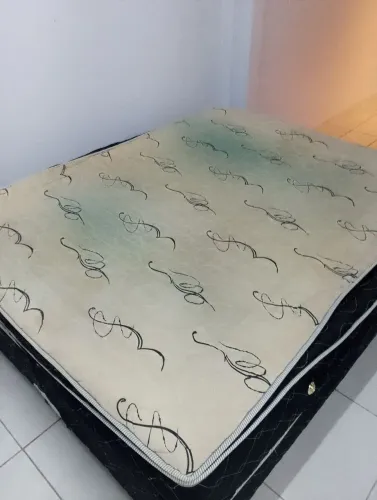 Vendo Cama Box - Queen
