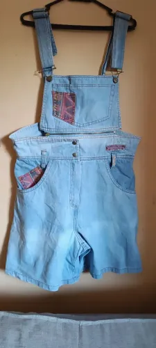 Jardineira jeans CGC vintage Tam 44