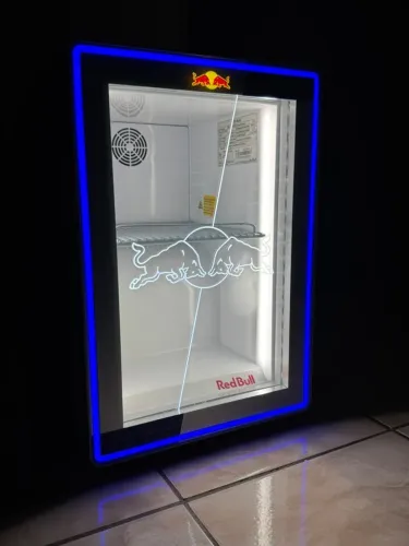 Frigobar Red Bull Modelo Baby