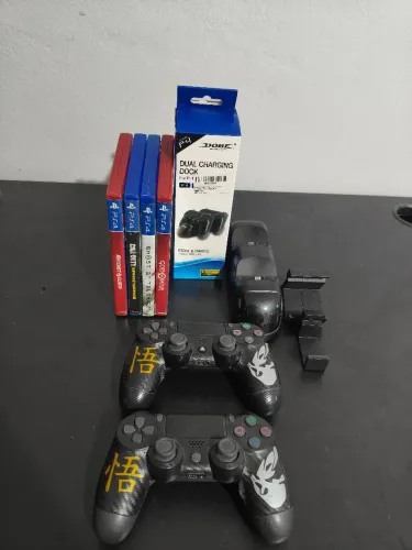 2 controles + 4 jogos + Dock Carregamento Playstation 4 ps4