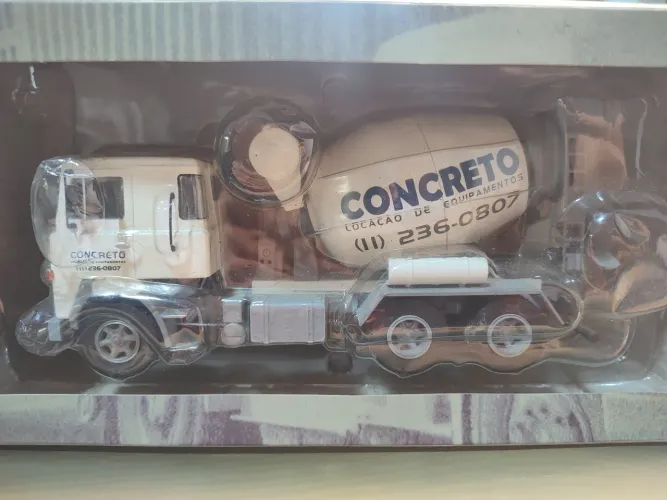 Miniatura Scania LKS 140 concreto 1/43