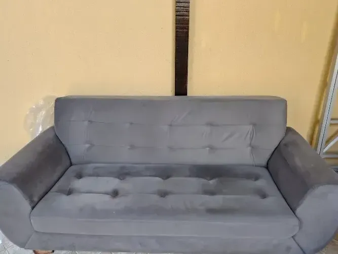 Sofá 3 lugares seminovo