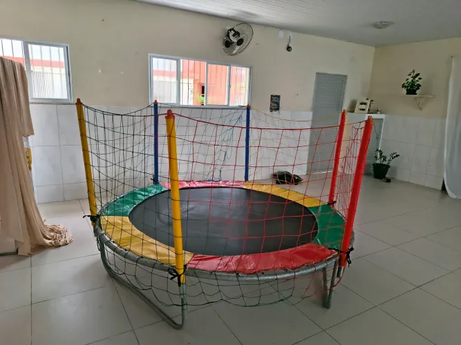Cama elástica pula pula