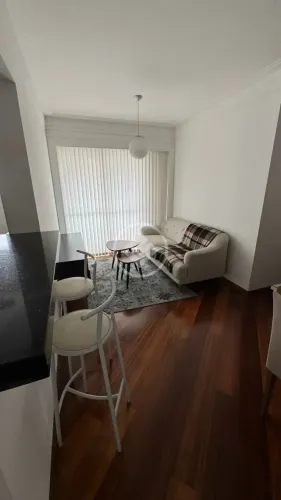 Apartamento Mobiliado para locação, 64 m2, 02 Dormitórios, 01 Suite no Centro Alphaville B