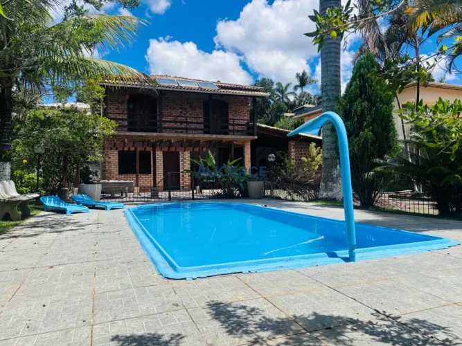 Sítio/ Granja/ Chácara à venda- 04 quartos sendo 02 suítes, área gourmet e piscina- Fazend