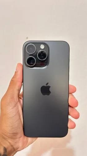 15 PRO MAX 512 GB 84%