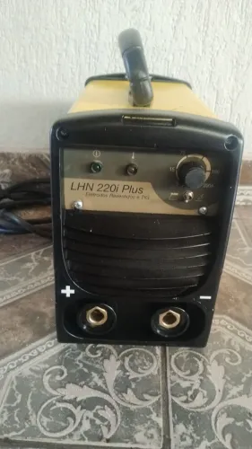 MÁQUINA DE SOLDA ELETRÔNICA INVERSORA ESAB