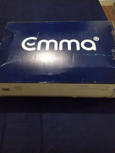 Travesseiro Antiestresse Emma - CAIXA LACRADA (NUNCA USADO)
