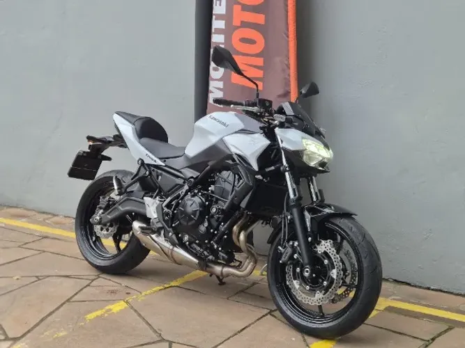 Kawasaki Z 650 2026 1900 km