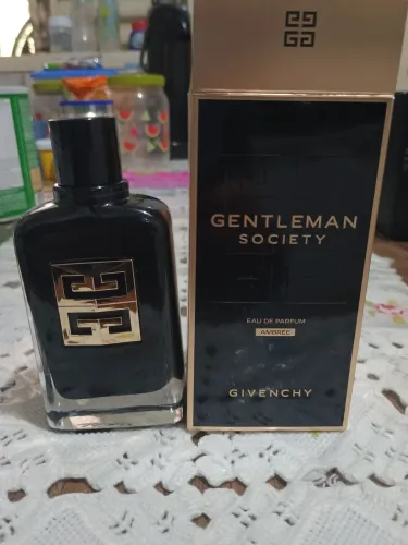 Vendo givancho gentleman society ambree 100ml