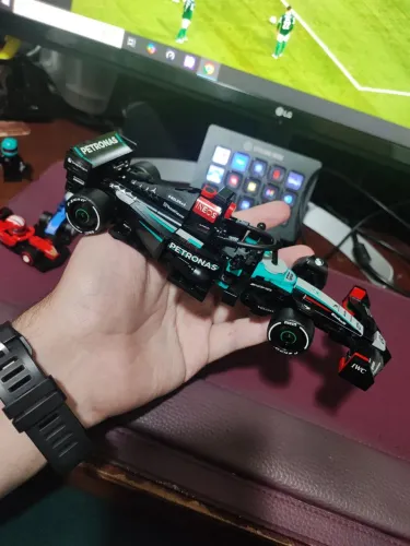 Lego Mercedes formula 1
