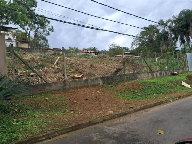Excelente terreno com 40 m de frente em Granja Viana II - Cotia - SP