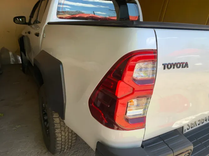 Toyota Hilux CD Gr-s 4X4 2.8 TDI Dies. Aut. 2024