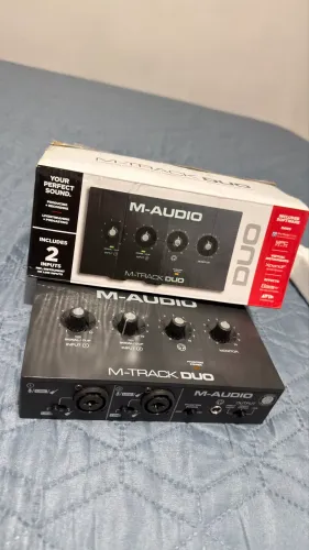 Interface De Audio M-track Duo Usb De 2 Canais M-audio Preto
