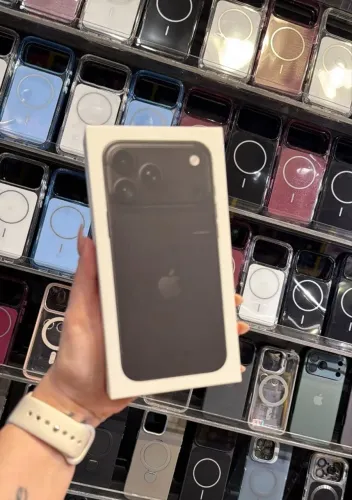 18 PRO 256GB - PRETO - LACRADO - GARANTIA APPLE - LOJA FISICA
