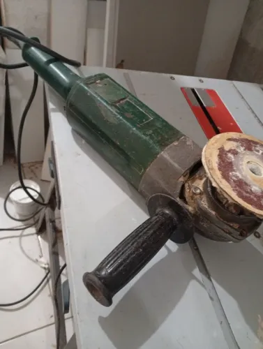 Vendo lixadeira Bosch grade