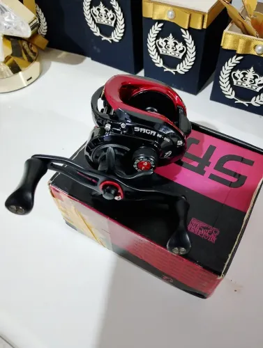 Carretilha Saga BG - Esquerda