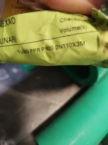 Sobra de obra tubo verde PPR DN110X3M