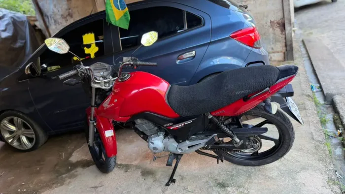 Fan 150 moto muito boa para trabalhar