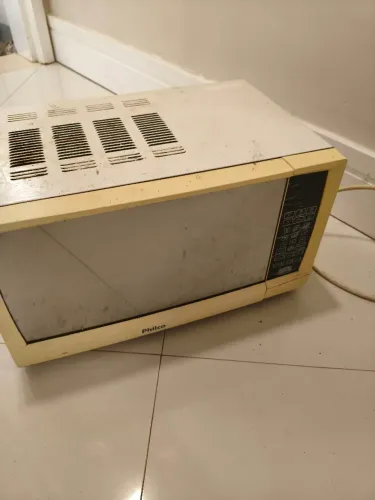 Forno microondas ligando direto
