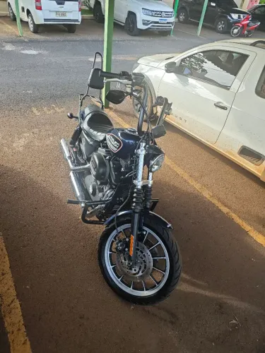 Harley Davidson 883R