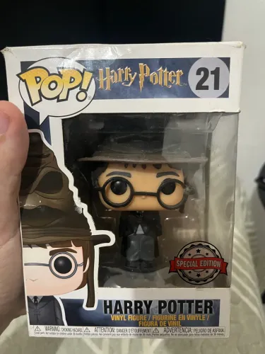 Funko Harry Potter raro com chapéu seletor