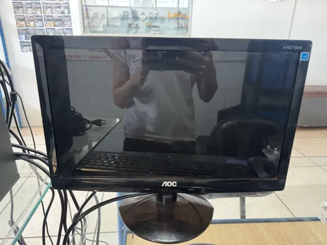 Monitor AOC