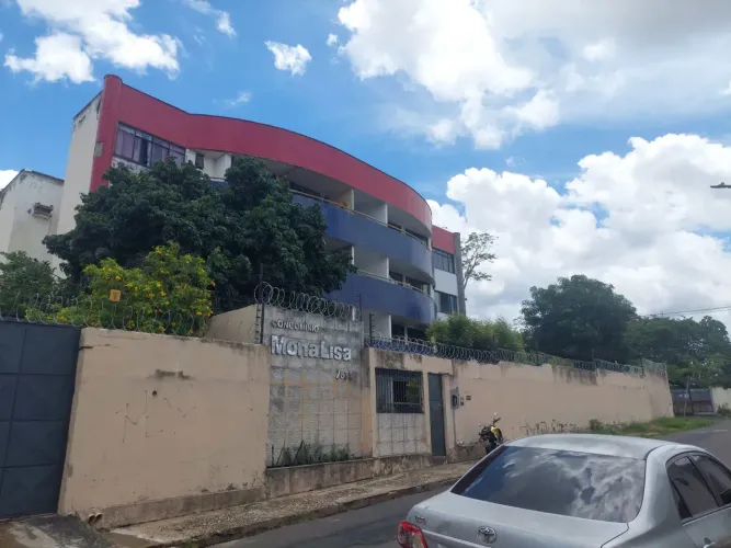 Apto no Marquês pertinho do Shopping Rio Poty com 3 Q sendo 1 suíte financia