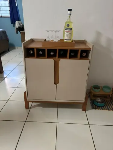 Vendo esse lindo Bar aparador retrô