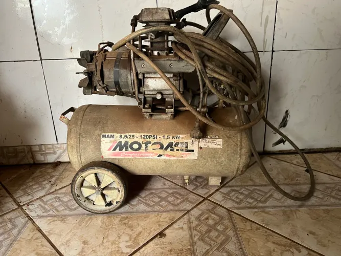 Compressor de ar Motormil - usado