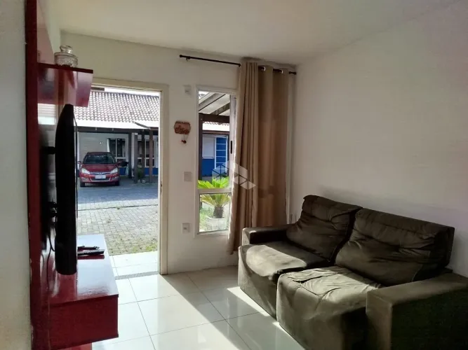 Casa dois dormitórios em Condomínio Reserva do Bosque em Canoas