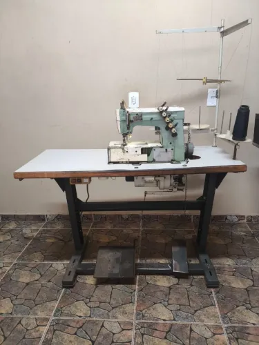 Máquina industrial Galoneira kansai especial