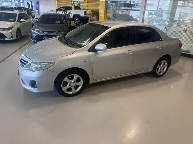 Toyota Corolla GLI 1.8 Flex 16V Aut. 2013
