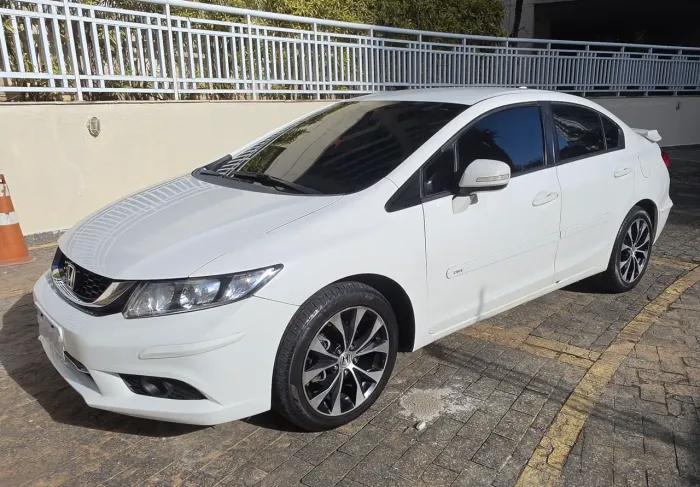 Honda Civic Sedan LXR 2.0 Flexone 16V Aut. 4P 2015