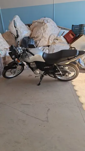 Vende-se Moto Honda CG 150 FAN ESI