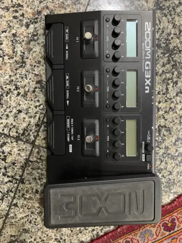 Pedaleira ZOOM G3xn