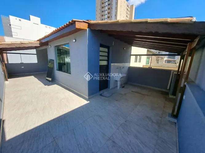 APARTAMENTO COBERTURA DUPLEX COM 2 QUARTOS SENDO 1 SUÍTE E 2 VAGAS NO CENTO DE SÃO BERNARD