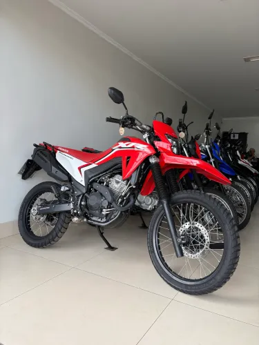 XR tornado 300l 2025 apenas 8398km rodados