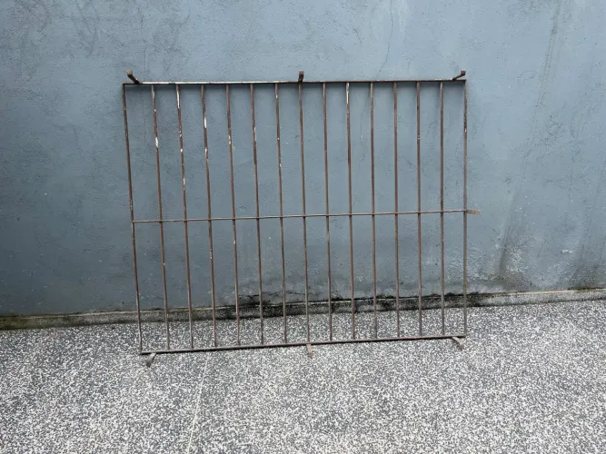 Vendo grade de segurança valor de 200,00