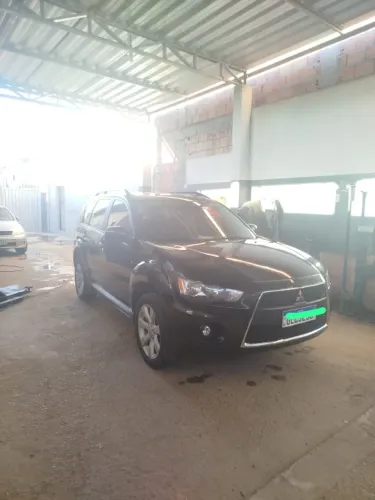 Mitsubishi Outlander 2.0 16V 160cv Aut. 2012