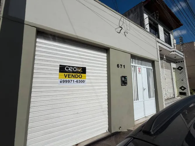 OPORTUNIDADE NO SERRANO  CASA COM QUINTAL AMPLO EM ITABAIANA/SE