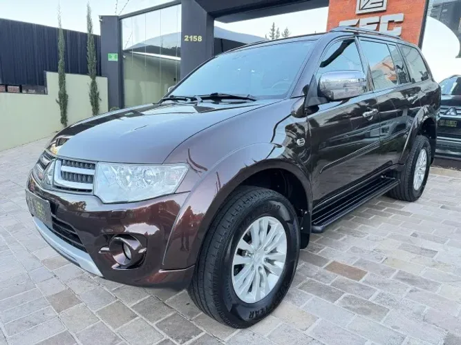 Mitsubishi Pajero Dakar HPE 3.2 4X4 T.I Dies 5P AUT 2015