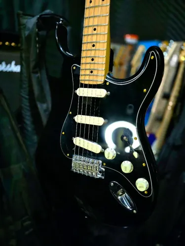 Guitarra Vintage V6 Reissued  black David Gilmour /ñ Gibson epiphone prs fender squier esp