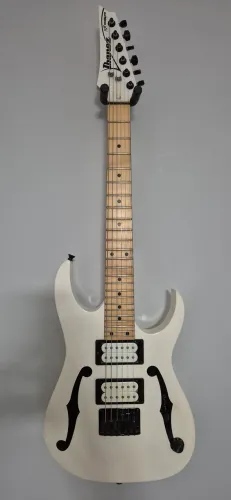 Guitarra super strato Ibanez modelo PGMM31 Mikro (ler descrição)