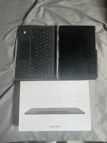 VENDO SAMSUNG GALAXY TAB S9+ -512 GB COM TECLADO