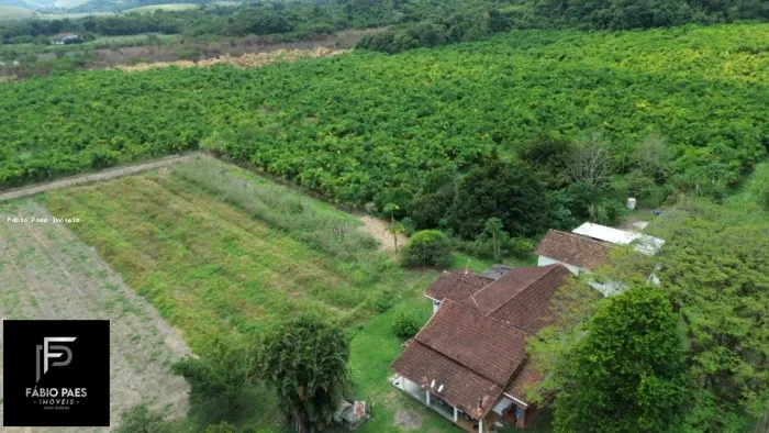 Fazenda para Venda em Cachoeiras de Macacu, Papucaia, 3 dormitórios, 1 suíte, 1 banheiro, 