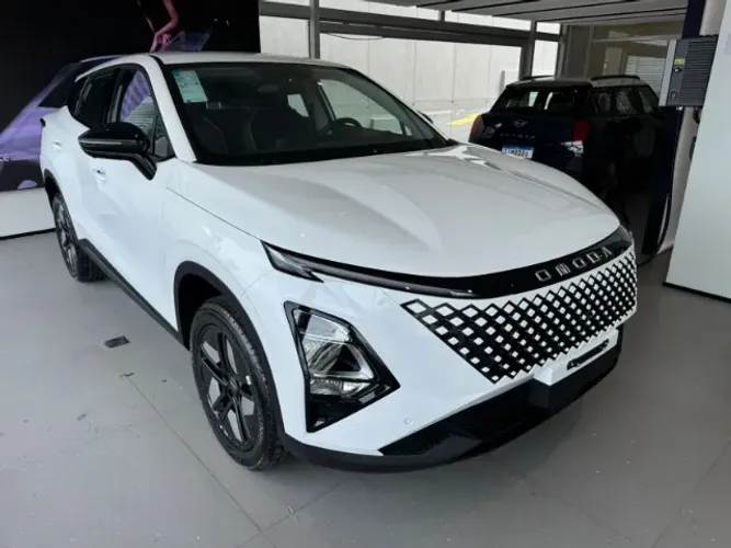 Omoda 5 Luxury 1.5 TB FWD 2026