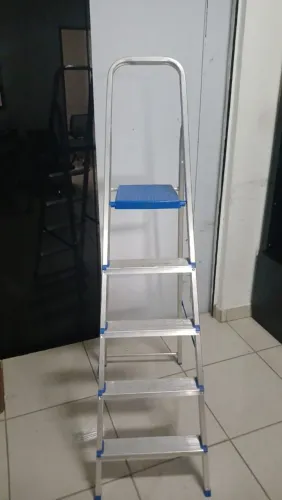 Escada Alumínio 5 degraus