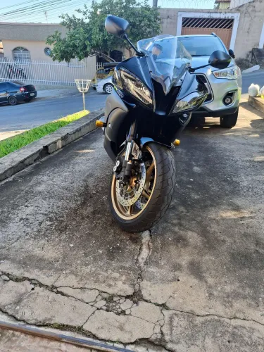 Vendo Yamaha YZF600 R6