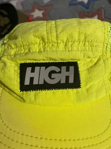 Bonés High company e improve